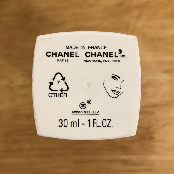 CHANEL empty hydra beauty camellia water cream container. This is EMPTY. - Picture 4 of 7